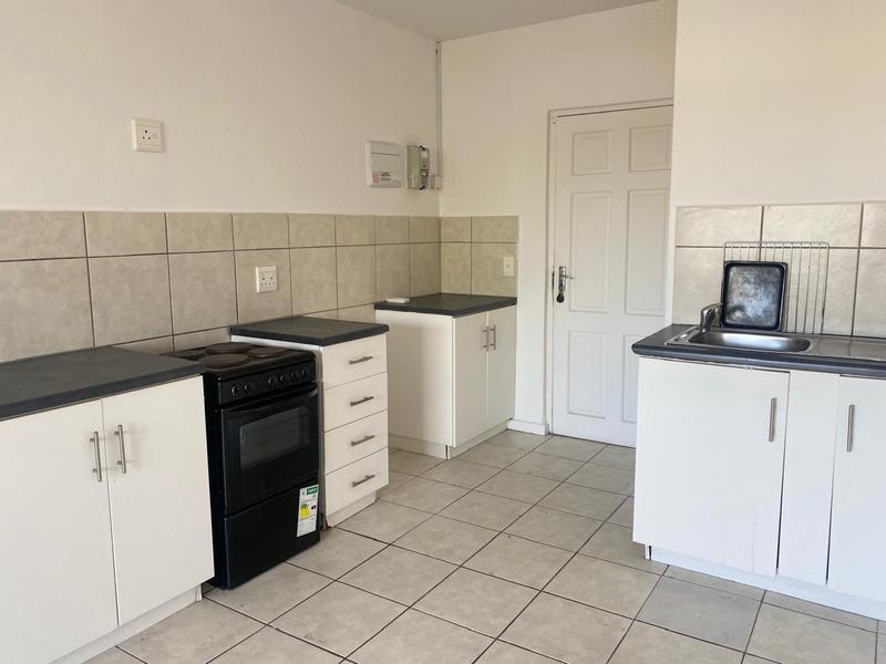 To Let 1 Bedroom Property for Rent in Thornton Western Cape